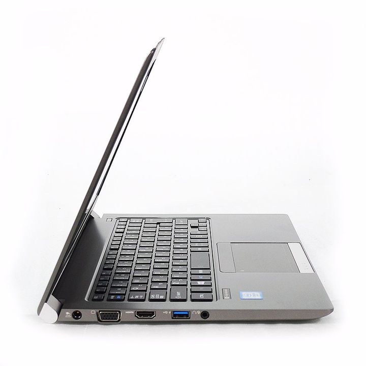 TOSHIBA Dynabook r63