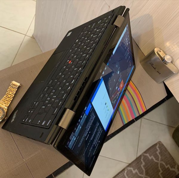 Lenovo x 1 yoga Intel core i7 -6600U 8GB RAM 256GB SSD 4