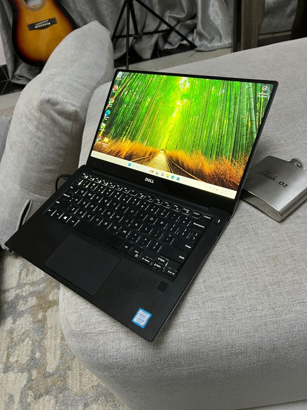 Dell xps 9350 laptop